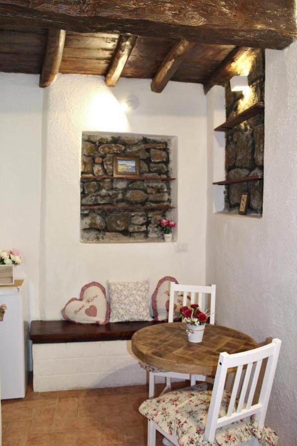 Torre Iolanda Bed & Breakfast Campagnano Di Roma Ngoại thất bức ảnh
